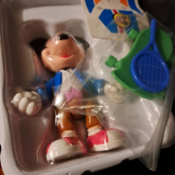 RARE VINTAGE COLLECTIBLE SEALED Mattel Mickey Sportscar Playset No 6497 - Picture 10 of 12